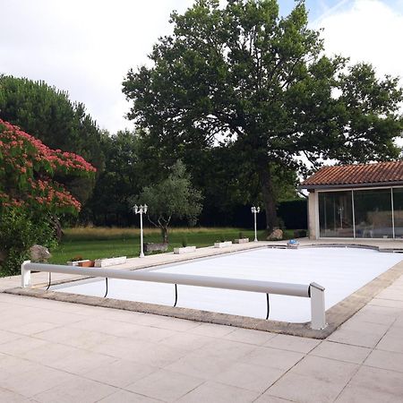 Domaine Fontcouverte Hotell Fontcouverte  Exteriör bild